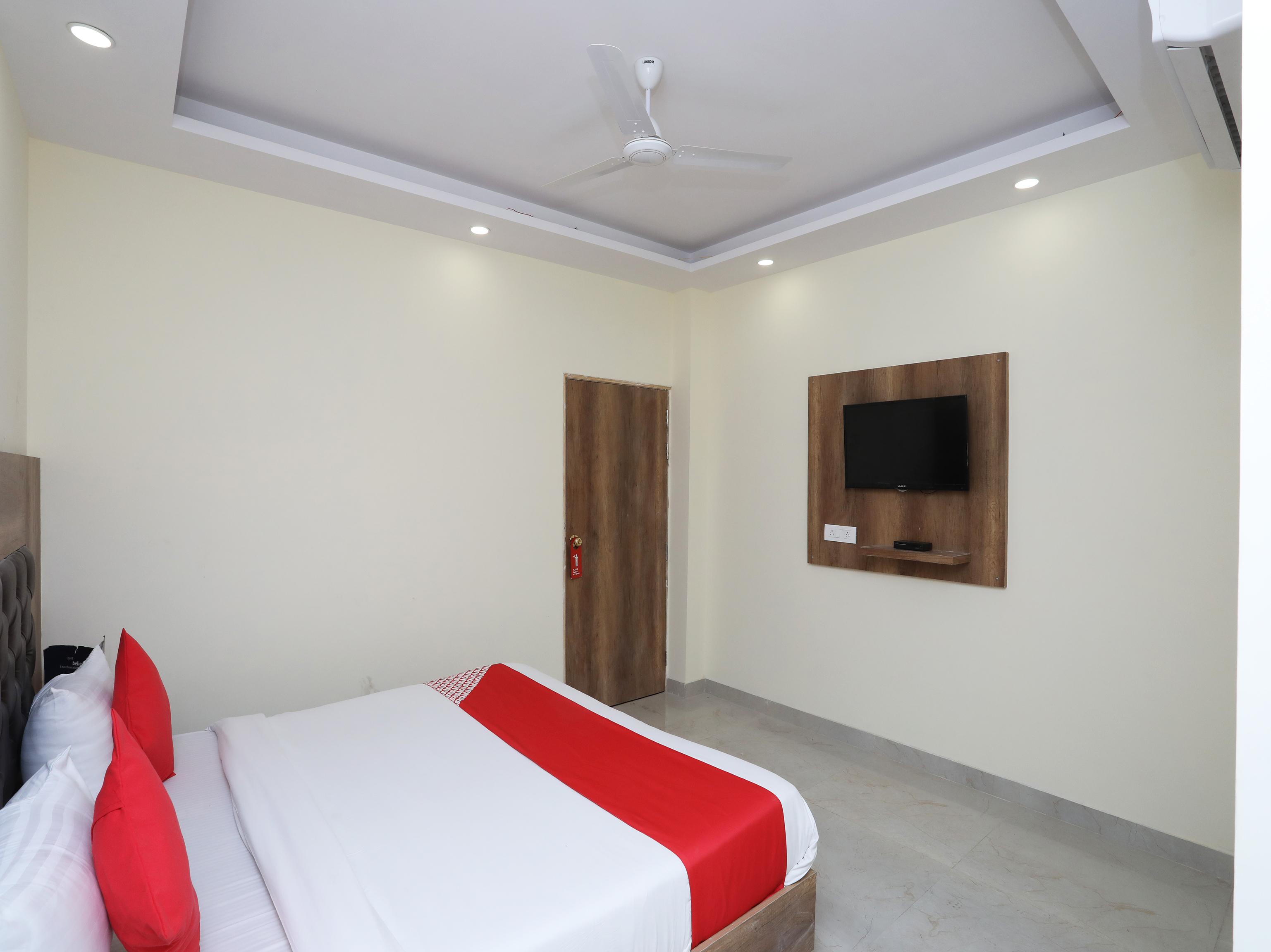 Hotel Ivy Új-Delhi Kültér fotó